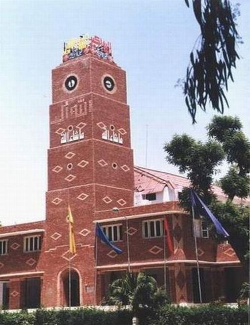 Rahim Yar Khan City Town Hall - Town Hall of Rahim Yar Khan City which was planed in 1948 by Mir Syed Tajamul Hussain who was the Secretary of Municipal Committee, Rahim Yar Khan at that time and was completed in 1953 when he was the Chairman of the Municipality.